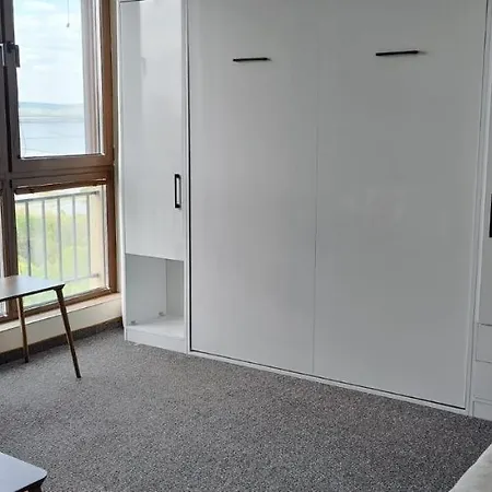 Sea Studio 아파트